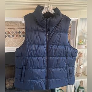 Old Navy Woman’s Puffer Vest